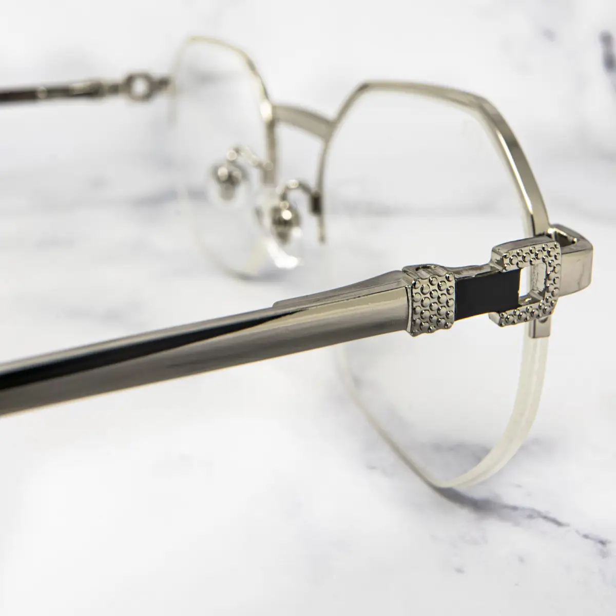CRYSTAL SILVER PARAGON - Image 4