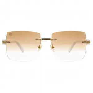 WHITE CHAMPAGNE MOTOWN